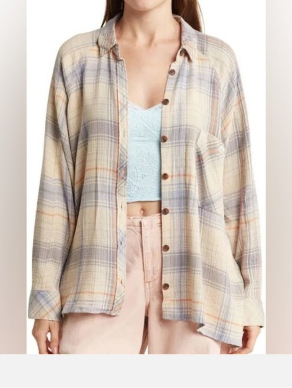 BDG Style Brendan PuckerBDG cream and blue plaid flannel shirt size L